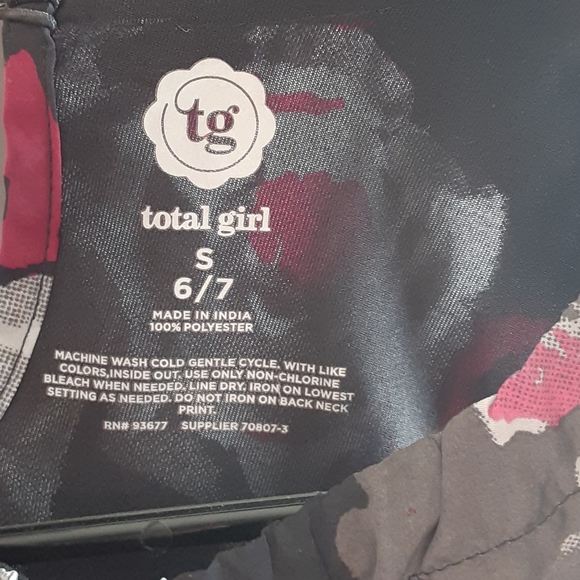 A floral dress for little girls - Picture 3 of 3